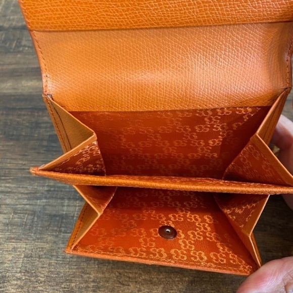 🚀SOLD 🧨Salvador Bachiller Spain
Snap closure bifold wallet w/ pen - Picture 6 of 8